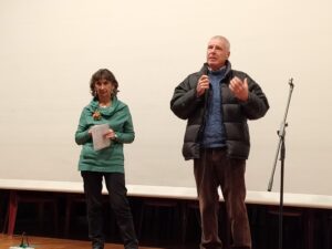 Giorgio Perlasca e la moglie sul placo del teatro Torresino